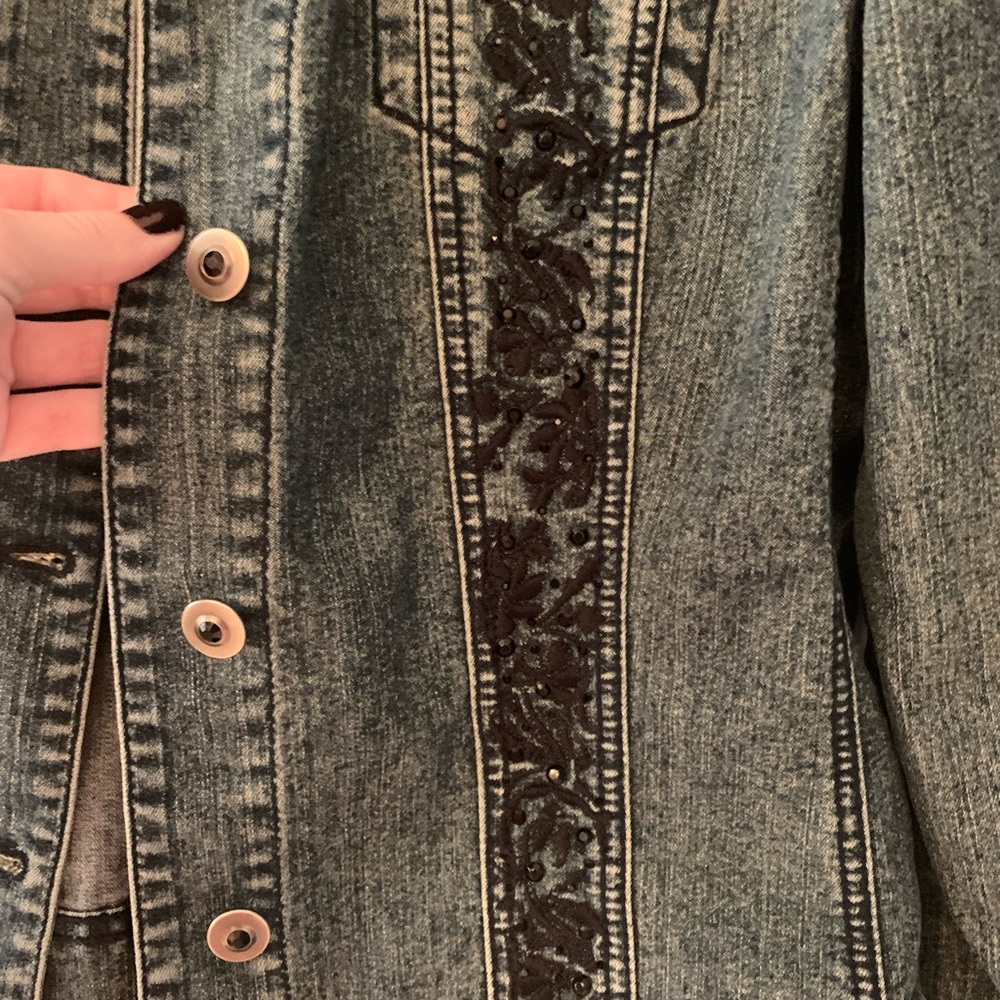 Jean Jacket - Picture 6 of 10